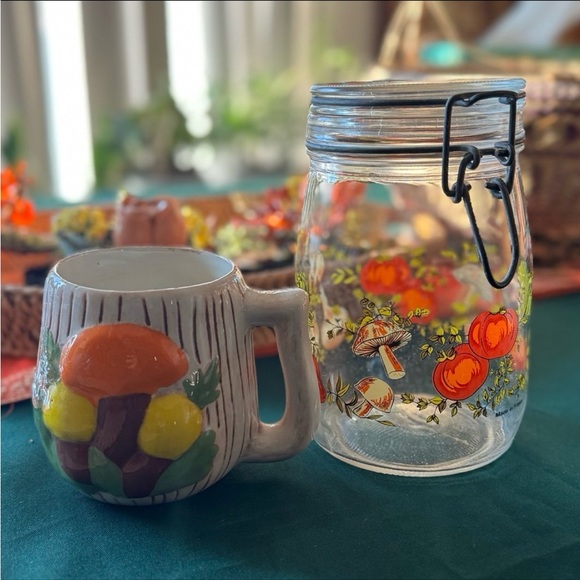 Vintage Mushroom Themed Glass Jar and Ceramic Mug Set - Picture 5 of 11